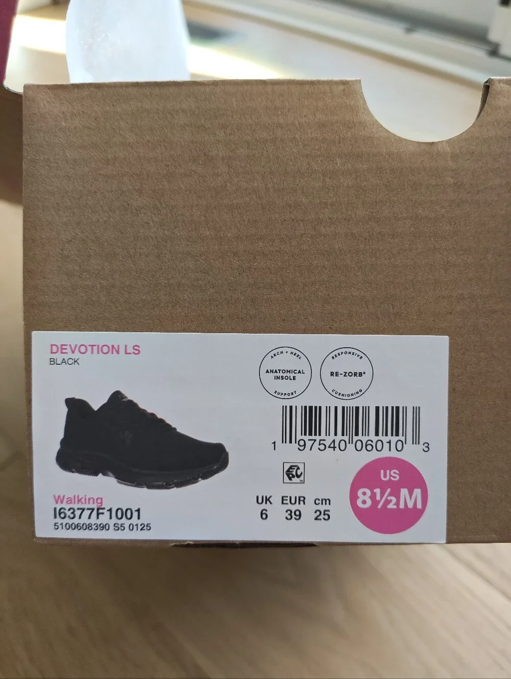 Ryka Womens Black Devotion LS Walking Shoe, Size 8.5 EUC